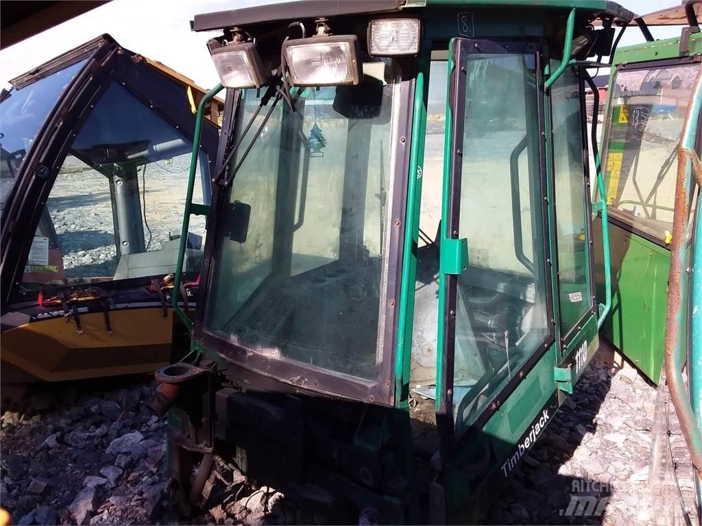 Timberjack 1110 كابينة والداخلية