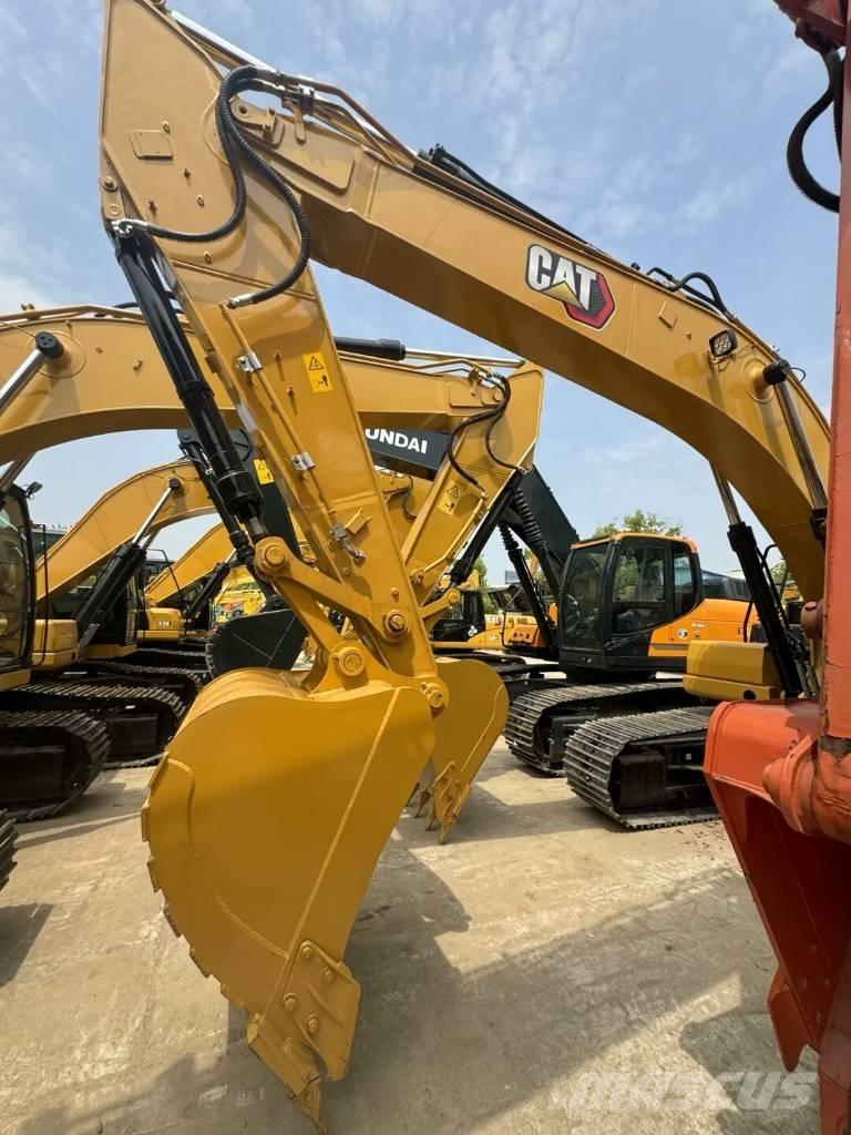 CAT 323GC حفارات زحافة