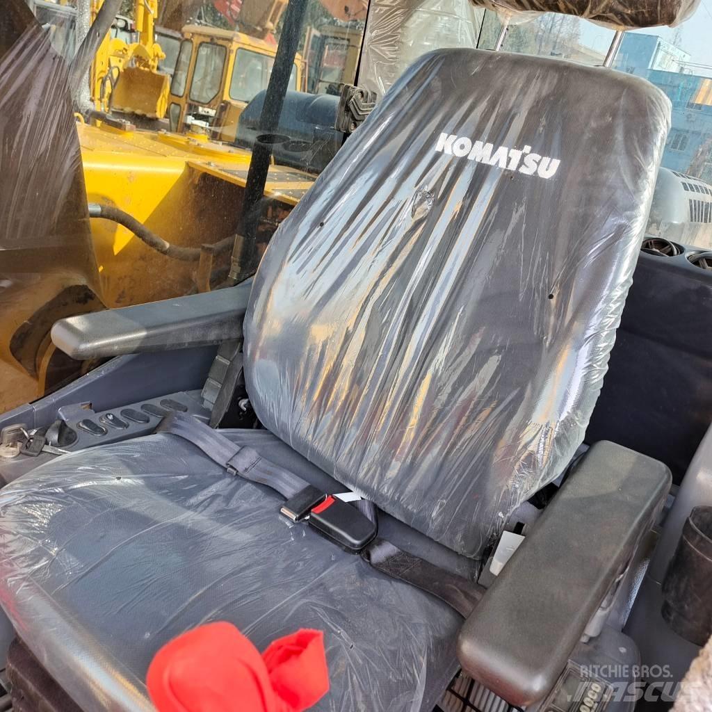 Komatsu PC 200-8N1 حفارات زحافة