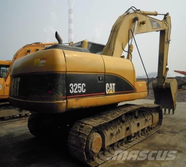 CAT 325 C حفارات زحافة
