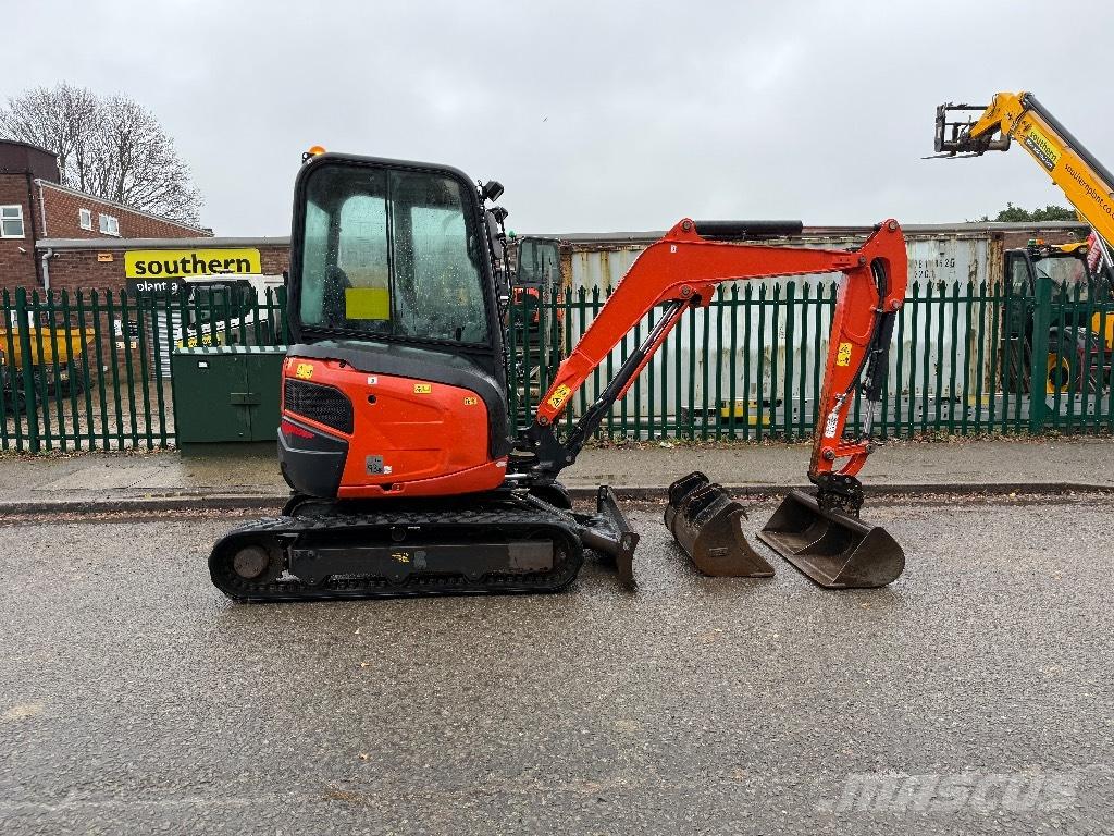 Kubota U 27-4 حفارات صغيرة أقل من 7 طن (حفارات صغيرة)