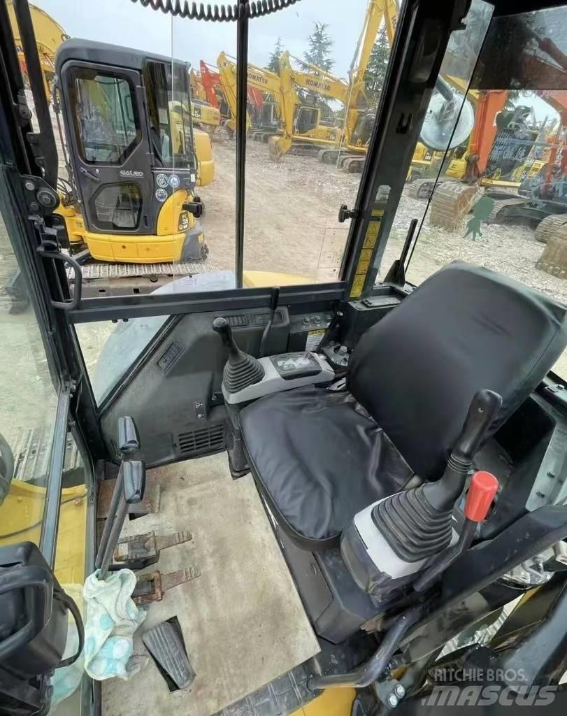 Komatsu PC 55 حفارات صغيرة أقل من 7 طن (حفارات صغيرة)