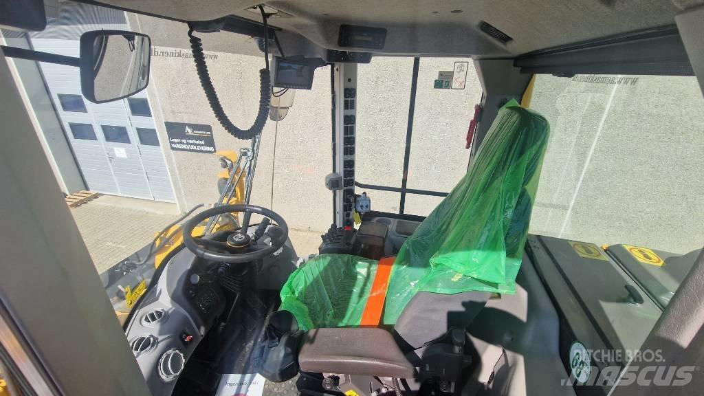 Volvo L 90 H لوادر بعجل