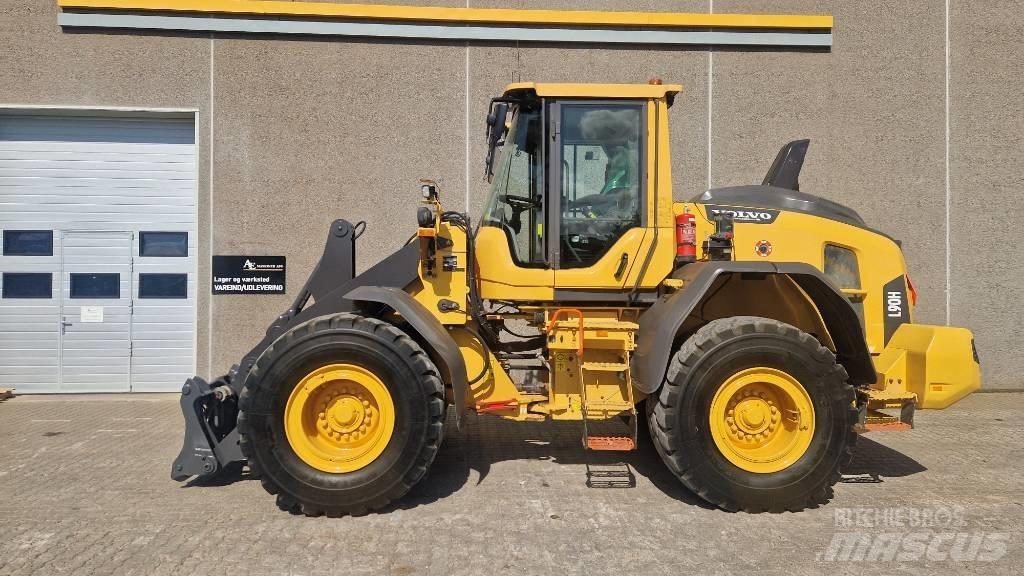 Volvo L 90 H لوادر بعجل