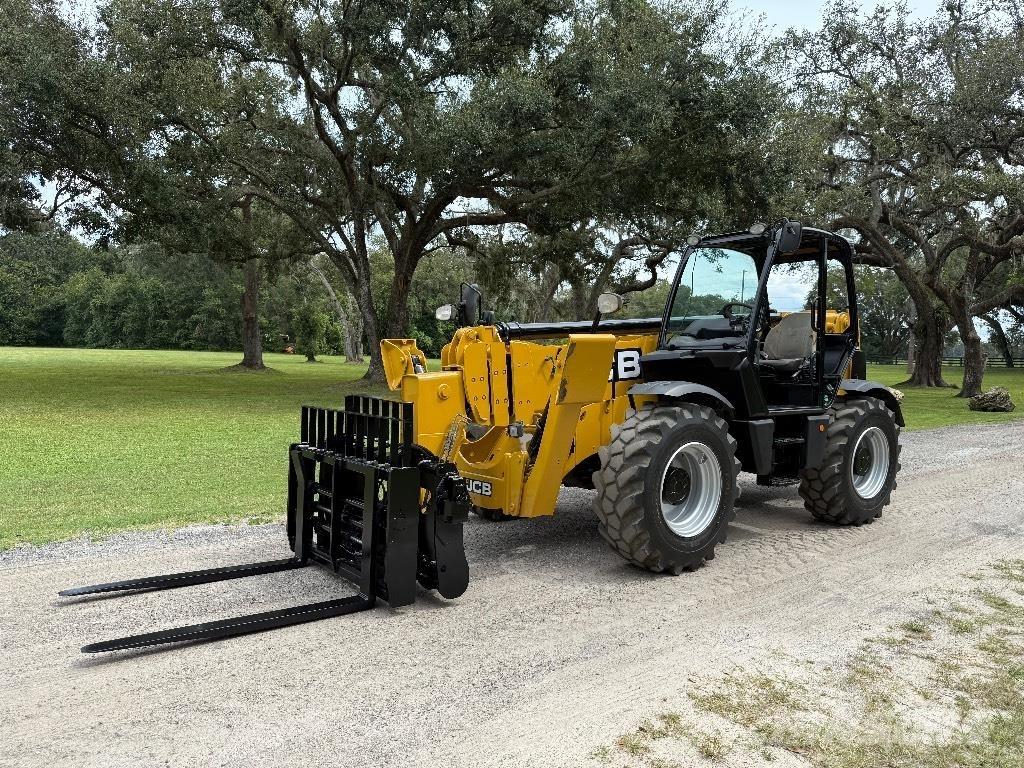 JCB 550-170 مناولات متداخلة