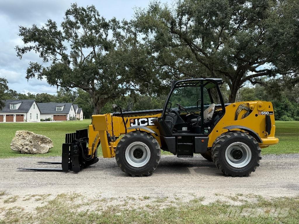 JCB 550-170 مناولات متداخلة