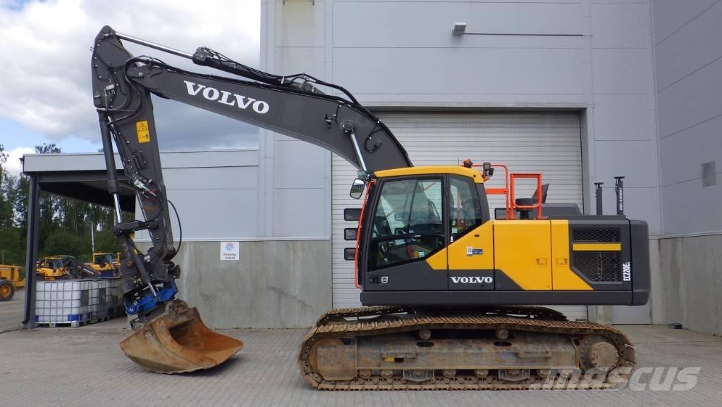 Volvo EC220EL حفارات زحافة