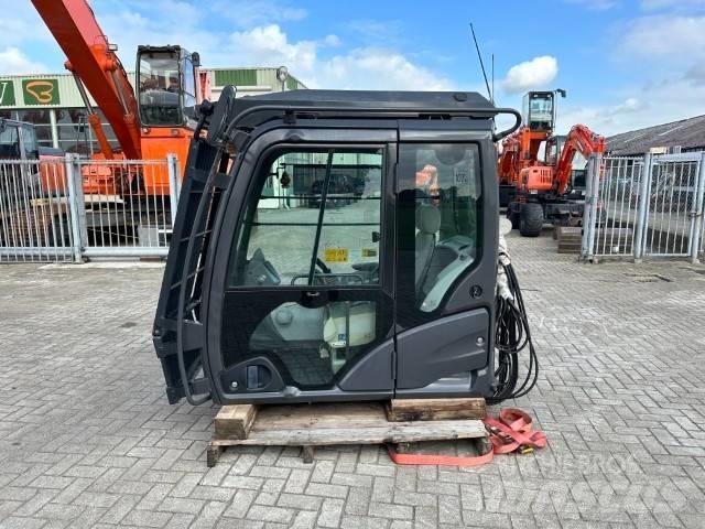 Hitachi ZX-LC-5B كابينة والداخلية