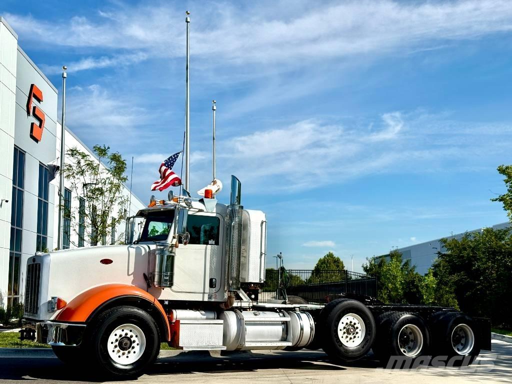 Peterbilt 367 وحدات الجر