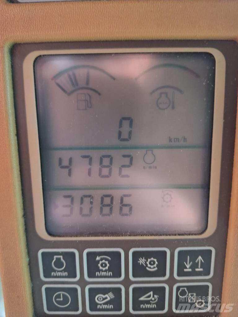 John Deere 9640 WTS حصادات