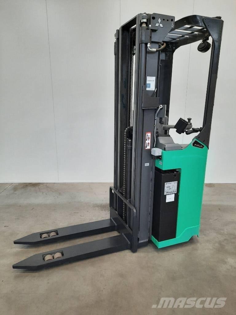 Mitsubishi SBR16N2 شاحنات مناولة ذاتية الدفع