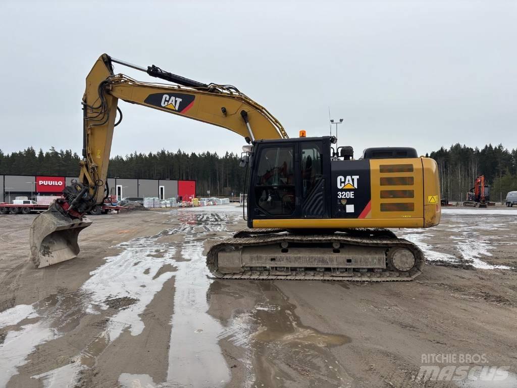CAT 320EL حفارات زحافة