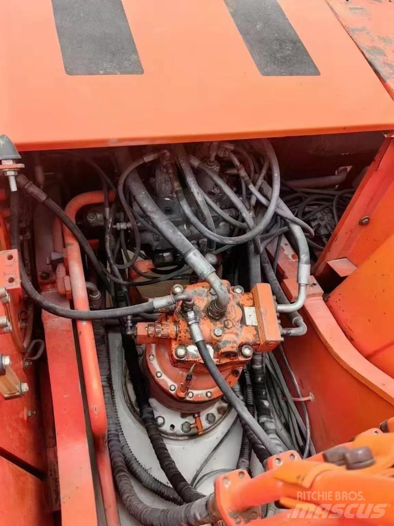 Doosan 225-7 حفارات زحافة