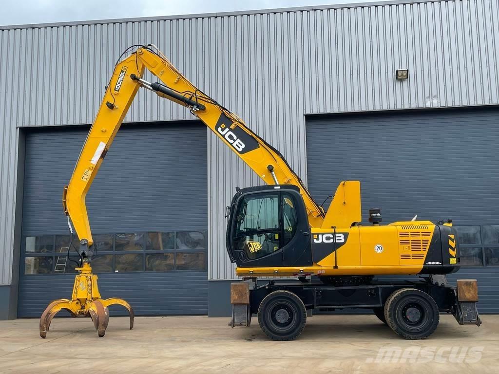 JCB JS200W مناولات المخلفات / مناولات صناعية