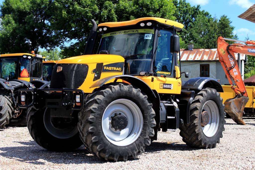 JCB Fastrac 3220-65 الجرارات