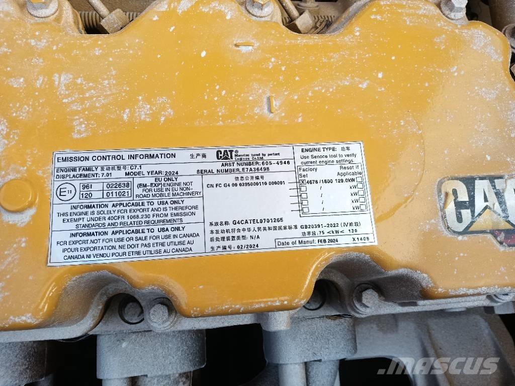 CAT 323GC حفارات زحافة