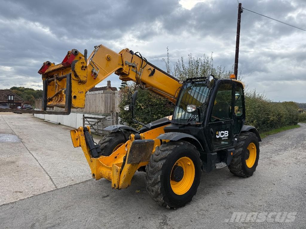 JCB 533-105 مناولات متداخلة