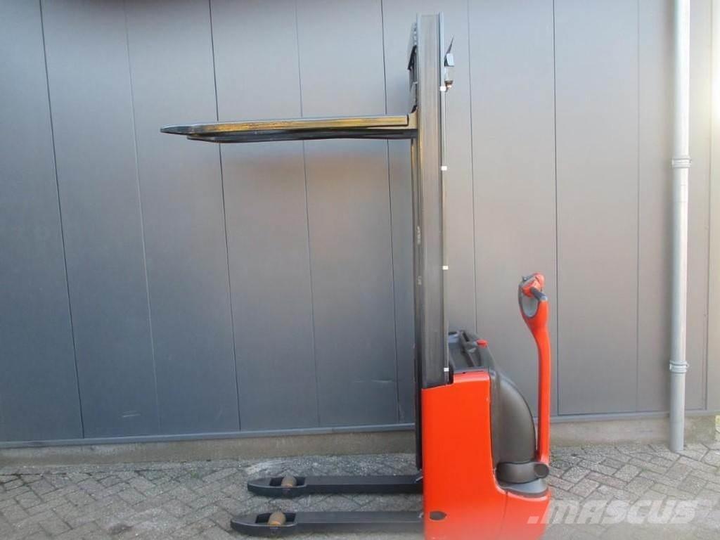 Linde L 10 معدات التكديس الجوالة
