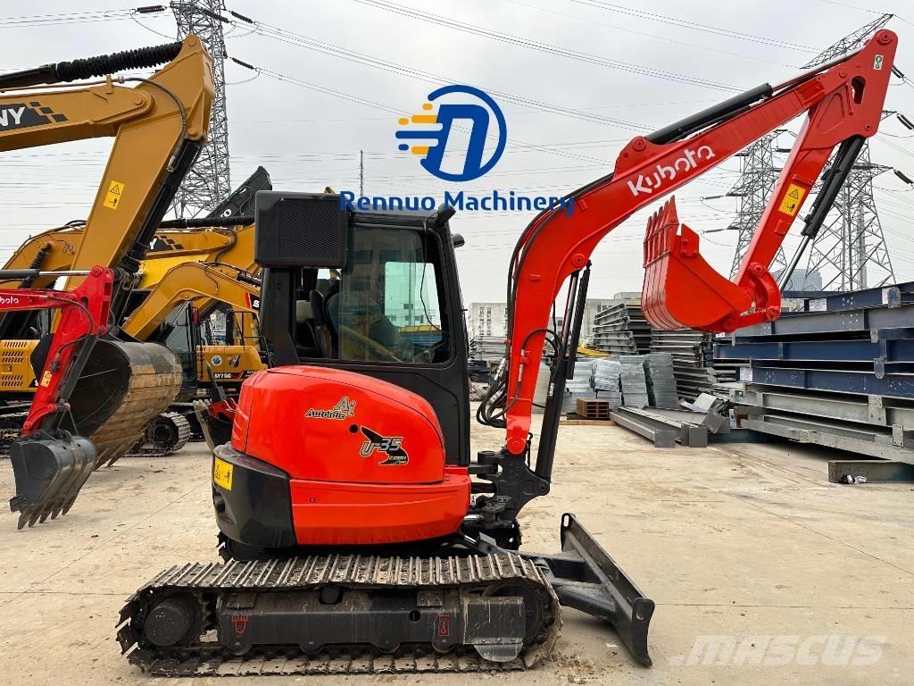 Kubota U 35 حفارات صغيرة أقل من 7 طن (حفارات صغيرة)
