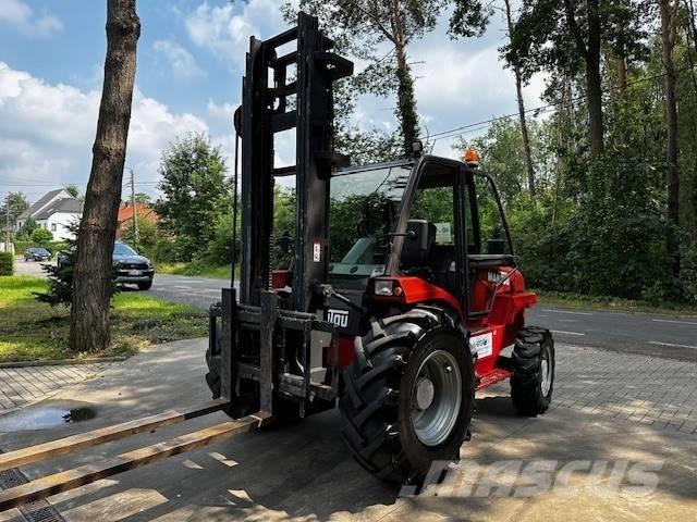 Manitou M 30.4 شاحنات الطرق الوعرة