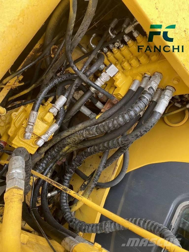 Komatsu PC 120 حفارات زحافة