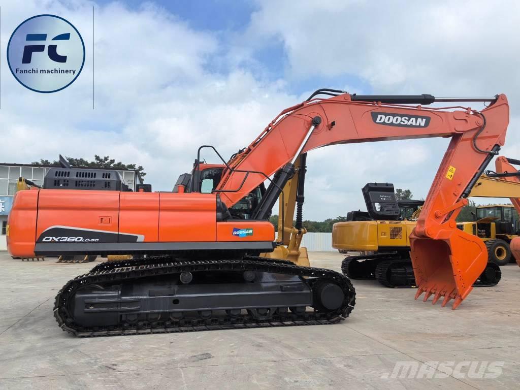 Doosan DX 360 LC حفارات زحافة