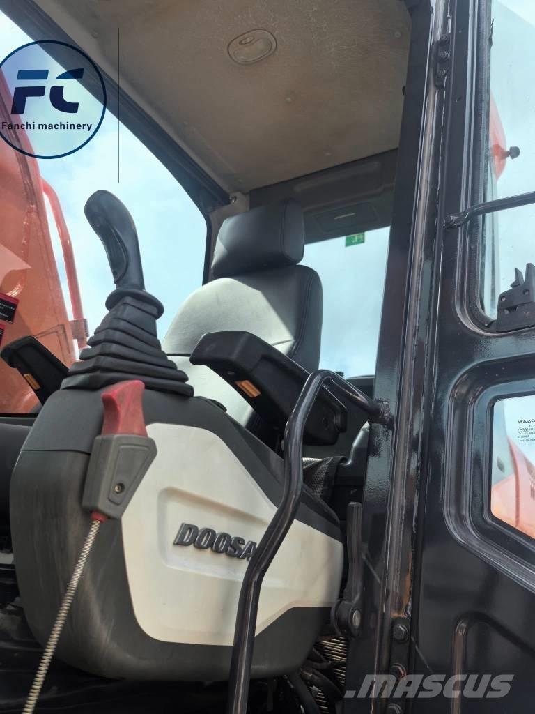Doosan DX 360 LC حفارات زحافة