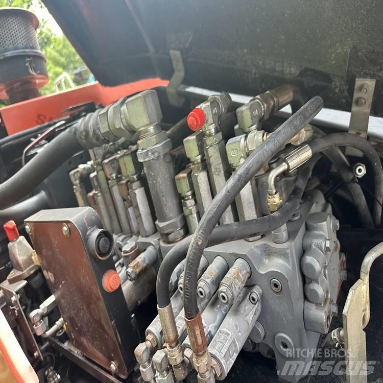 Kubota 183-3 حفارات زحافة