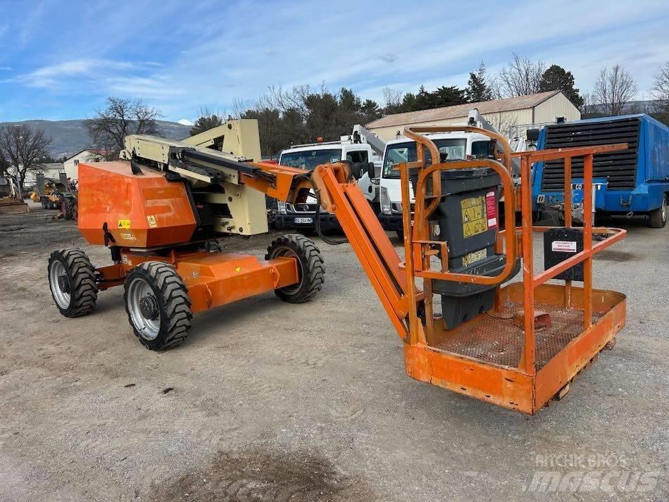 JLG 340 AJ رافعات سلة مفصلية