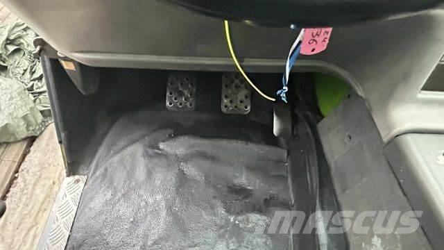 Merlo P32.12EVS مناولات متداخلة