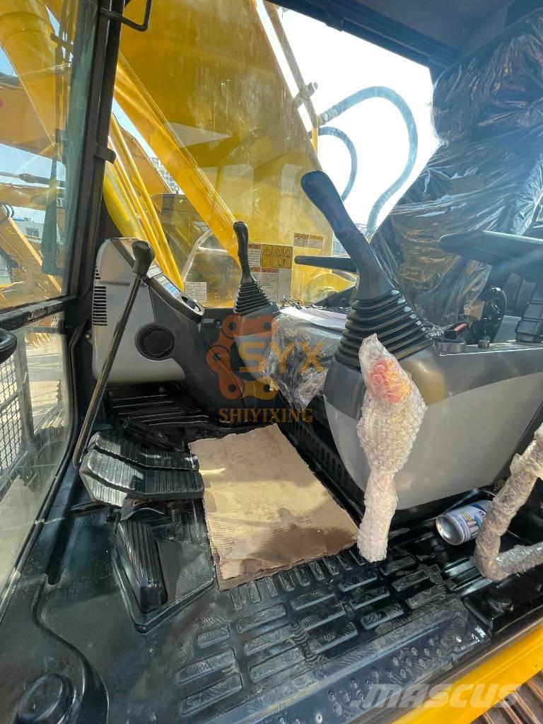 Komatsu PC 200-8 حفارات زحافة