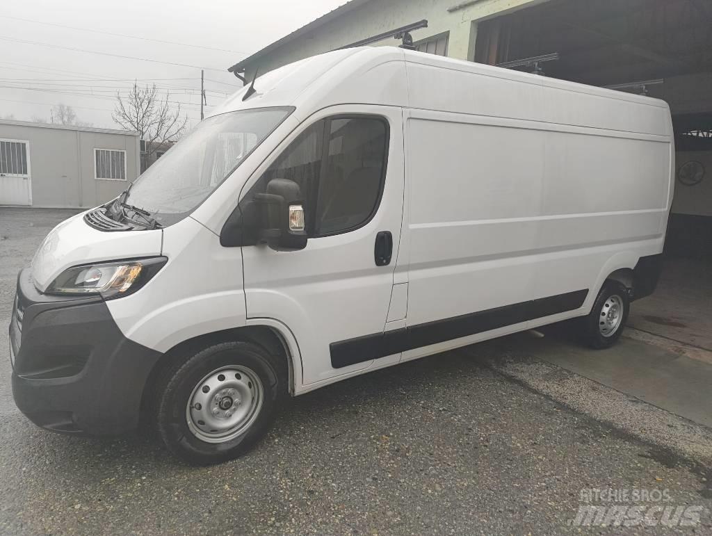 Fiat Ducato شاحنة مقفلة
