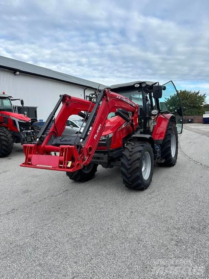 Massey Ferguson 5612 الجرارات