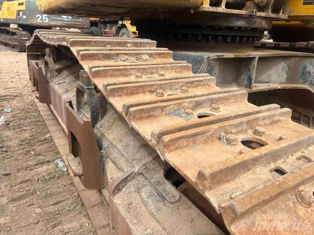 CAT 340D2L حفارات زحافة