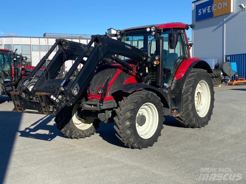 Valtra N124 HITECH 5 الجرارات