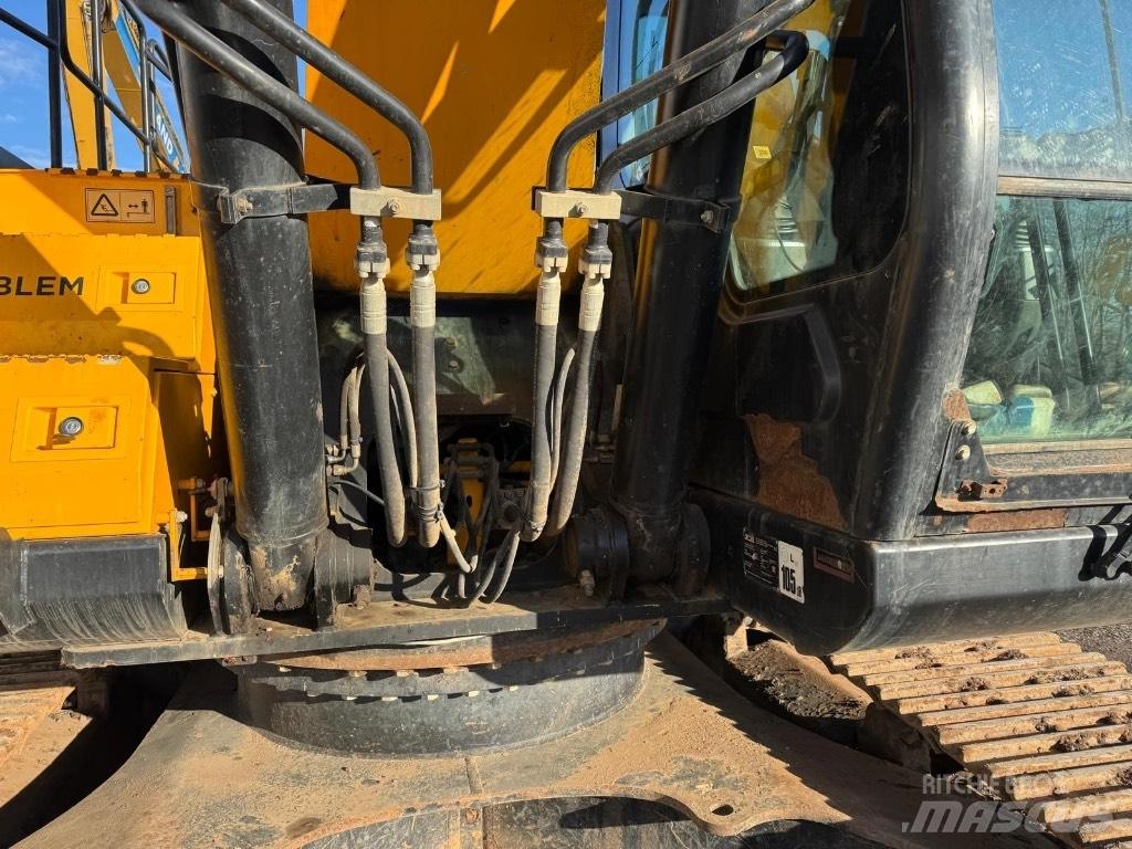 JCB JS300 LC ( 35 Ton ) حفارات زحافة