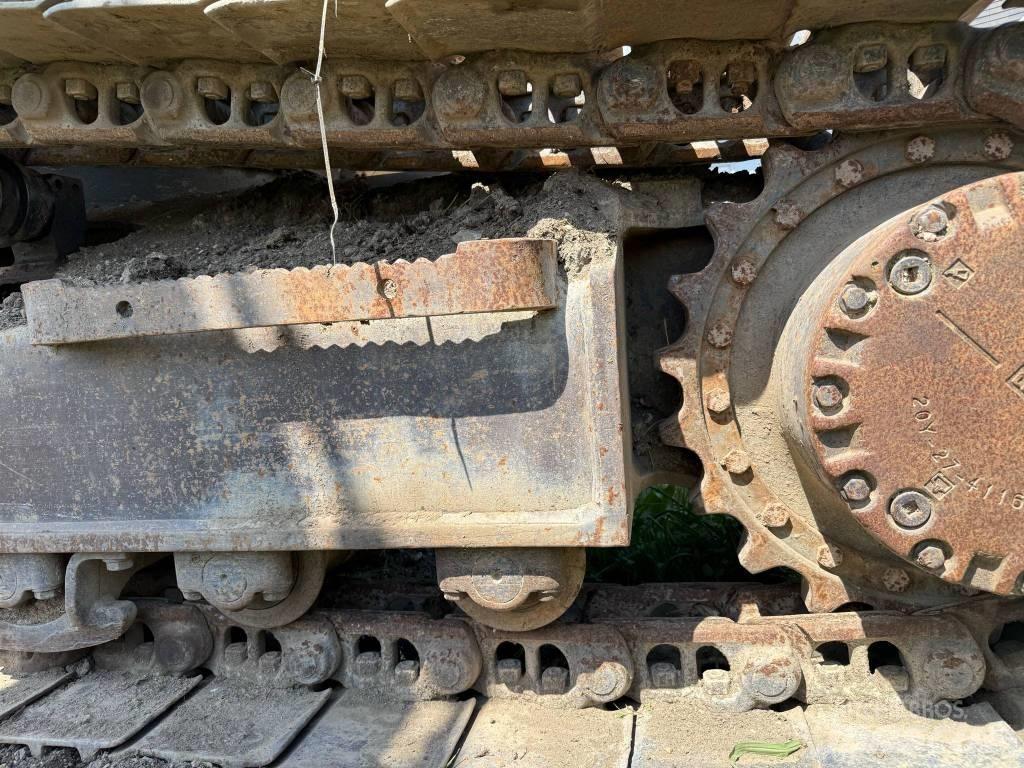 Komatsu PC 210 NLC-8 حفارات زحافة