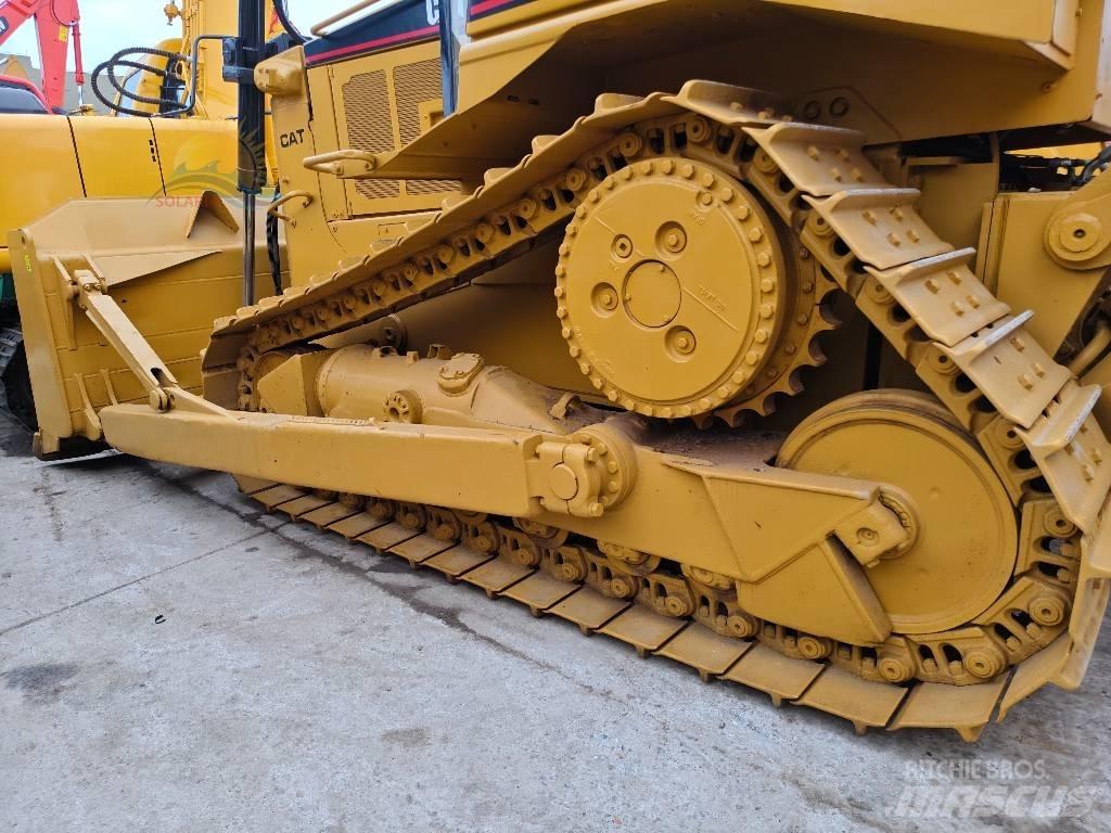 CAT D 7 R معدات تمهيد الطرق