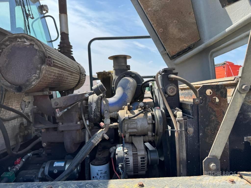 Bomag BW 24 R مداحل ذات إطارات هوائية