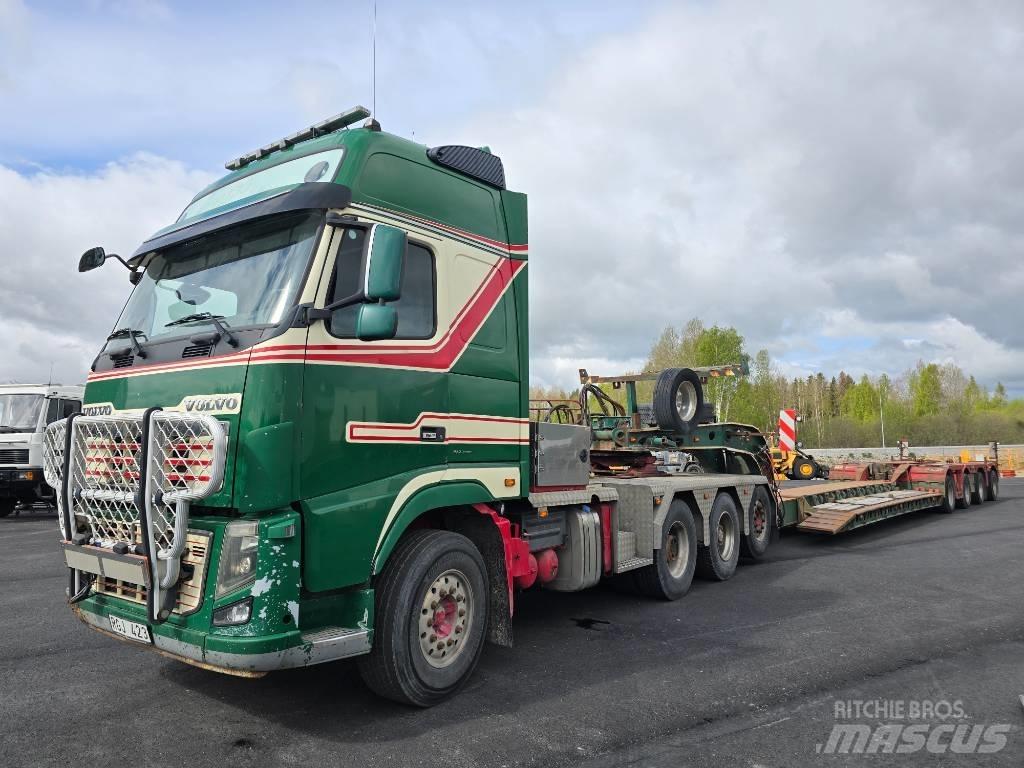 Volvo FH 16 700 8x4 وحدات الجر