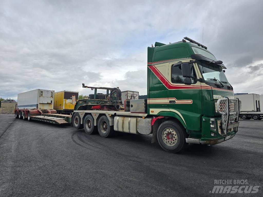 Volvo FH 16 700 8x4 وحدات الجر
