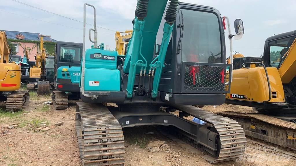 Kobelco SK 140 حفارات زحافة