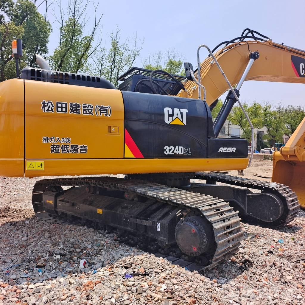 CAT 324D2L حفارات زحافة