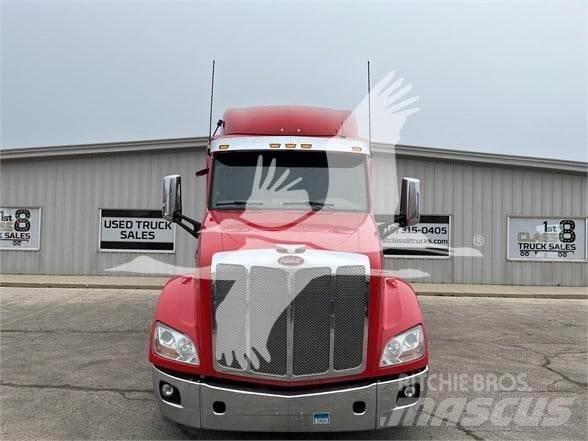 Peterbilt 579 وحدات الجر