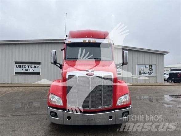 Peterbilt 579 وحدات الجر