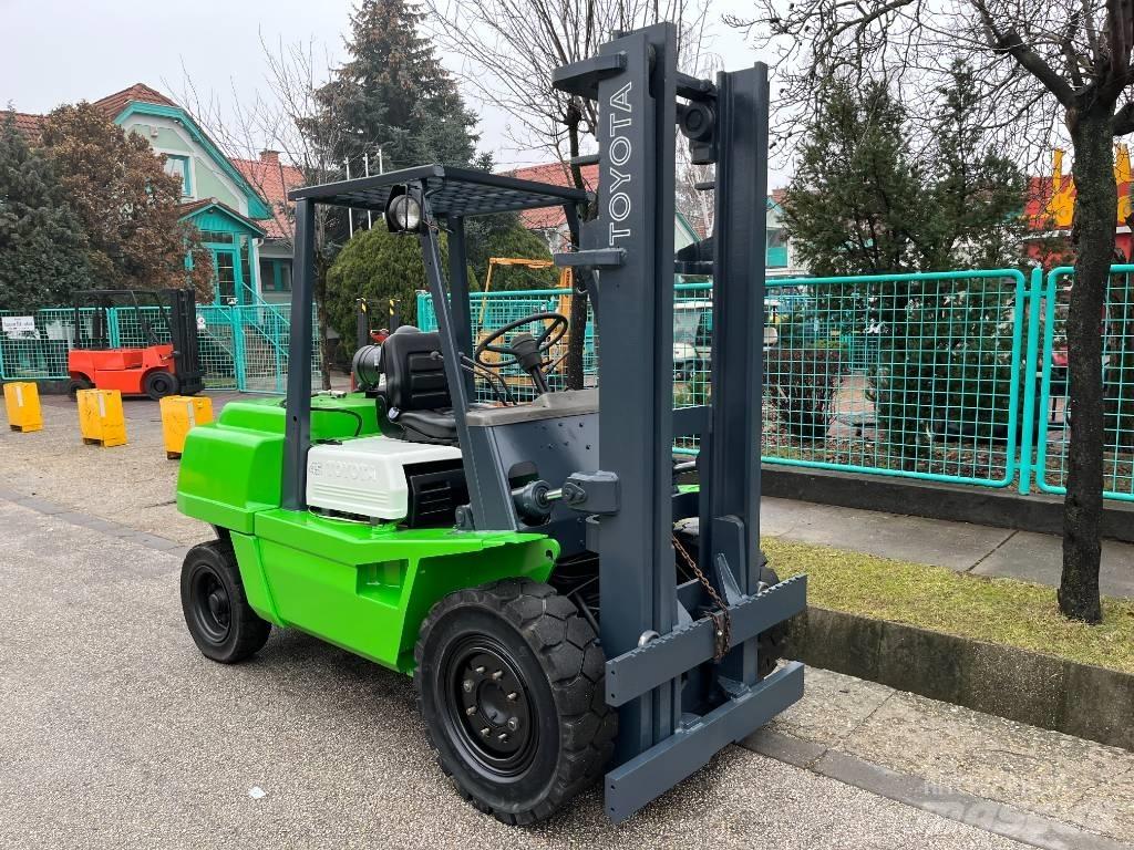 Toyota 3FG45 V-3446 شاحنات LPG