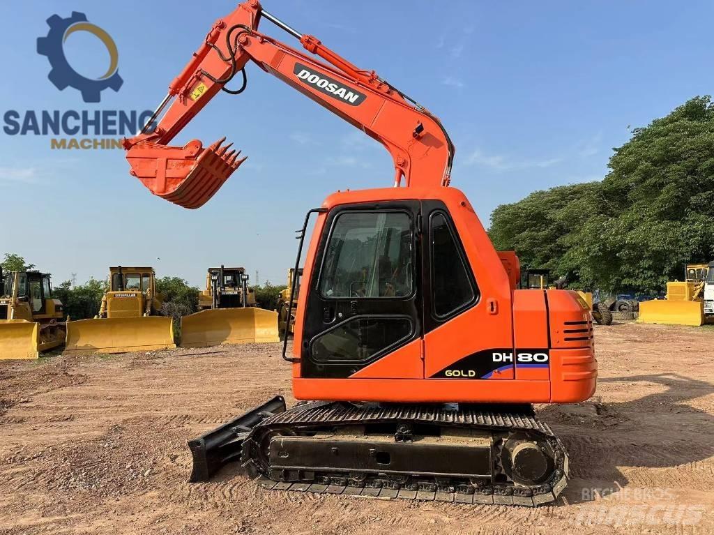 Doosan DH 80 حفارات وسط 7 طن - 12 طن