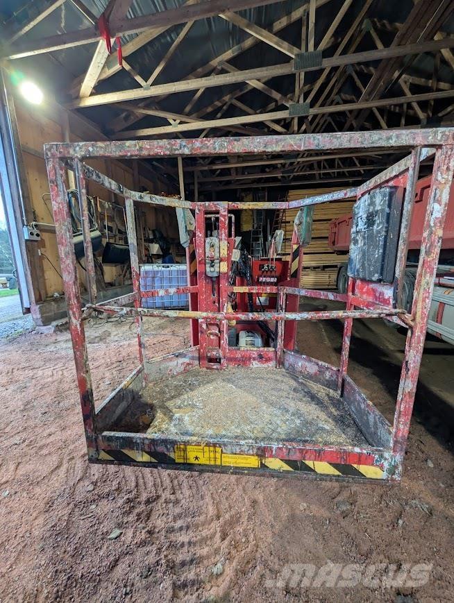 Leguan 125 رافعات السارية الرأسية