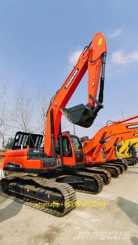 Doosan DX 225 حفارات زحافة