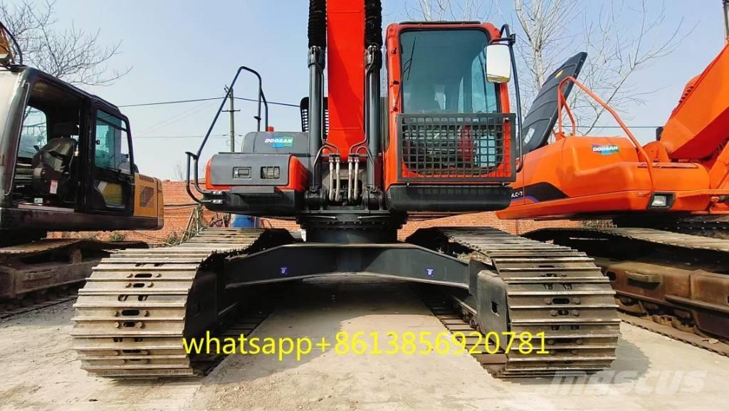 Doosan DX 225 حفارات زحافة